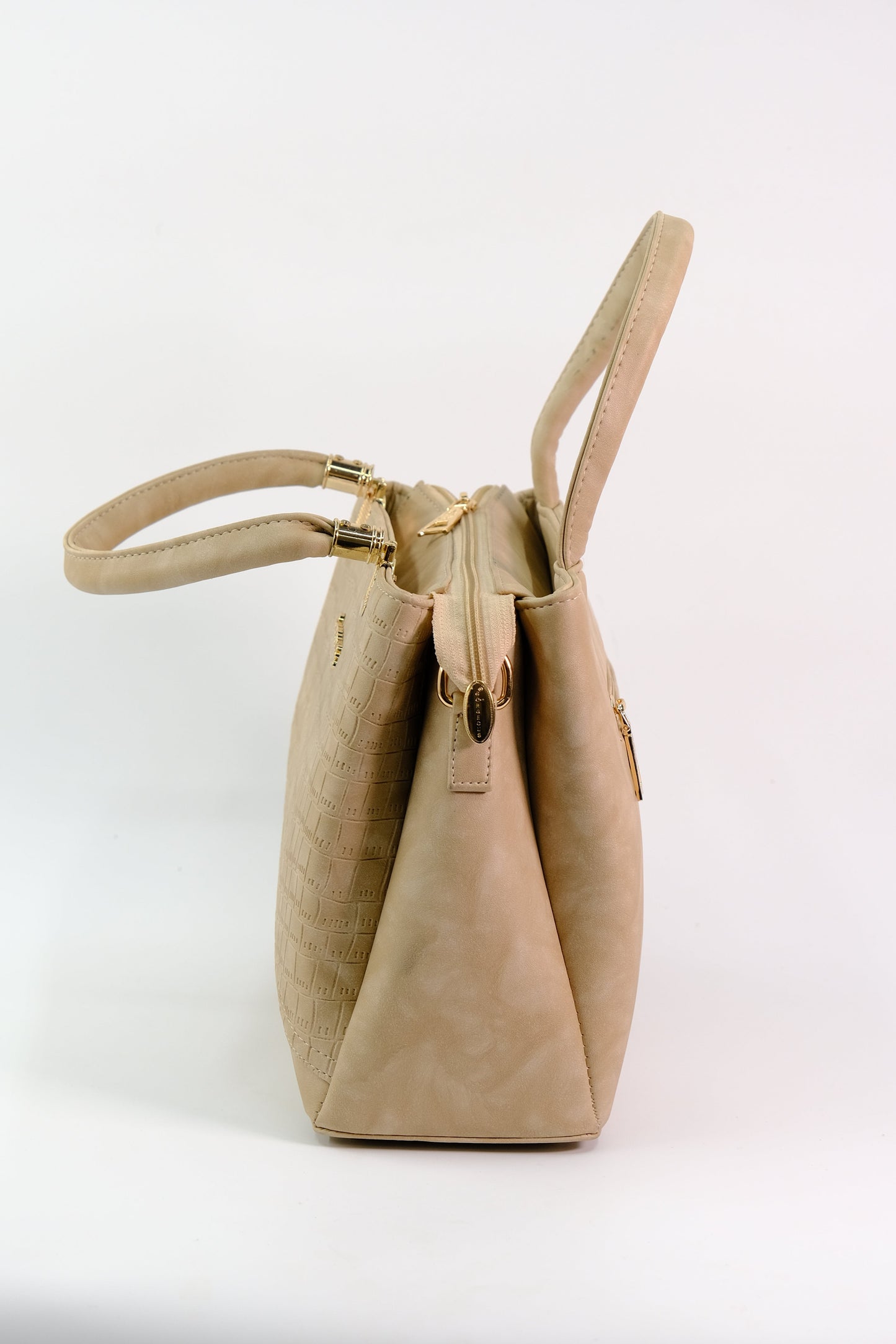 Vanilla Voyage women's handbag